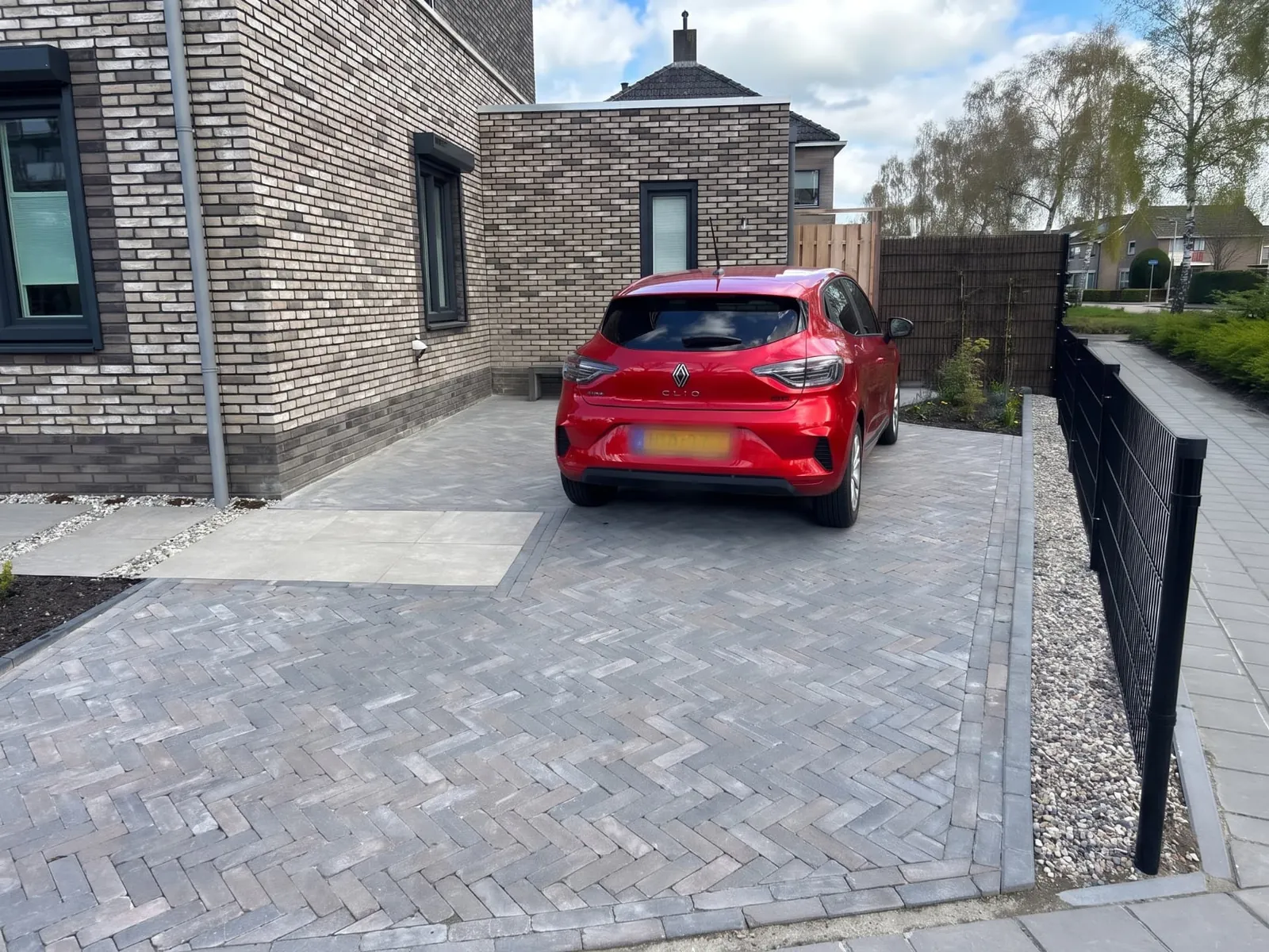 Bestrating, schutting en hekwerk — foto 4