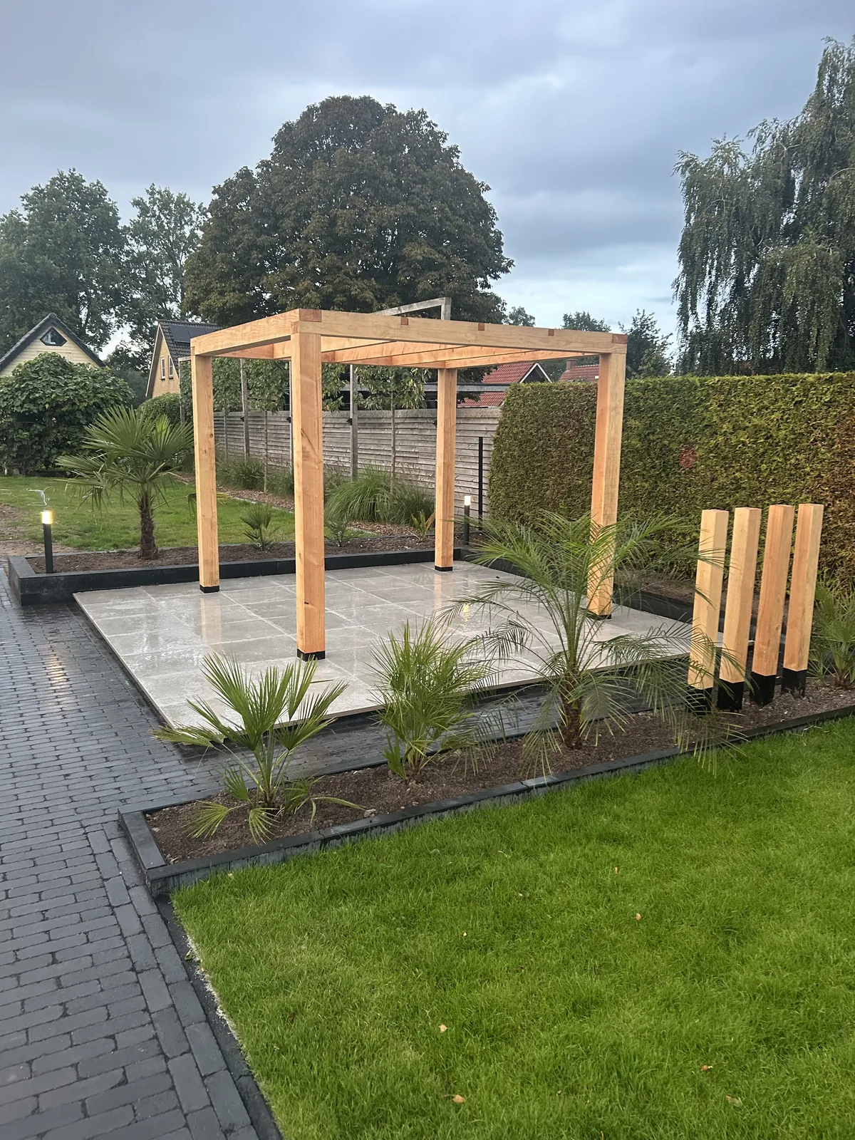 Zwembadtuin met overkapping — foto 4